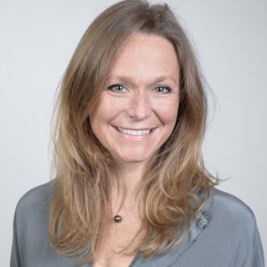 Headshot of Deborah Fenwick, coach and facilitator at the Fast Forward Group